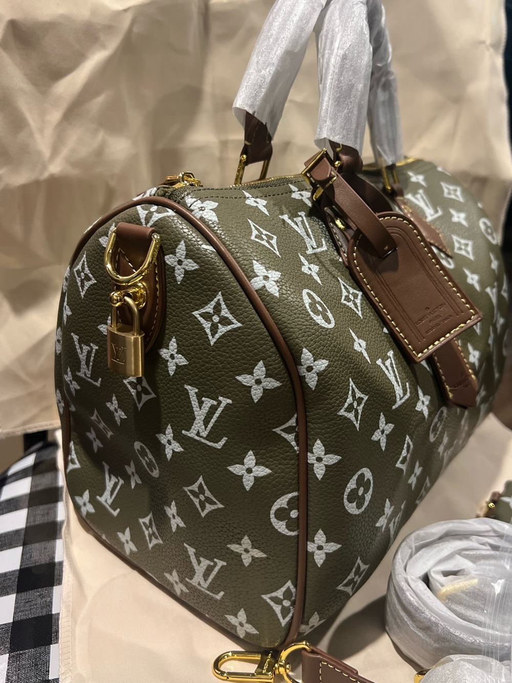 Elegant Fashion Green Monogram Satchel(30) with Pouch - NWOT - Picture 5 of 17